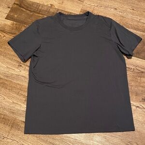 Lululemon Mens Shirt M?
